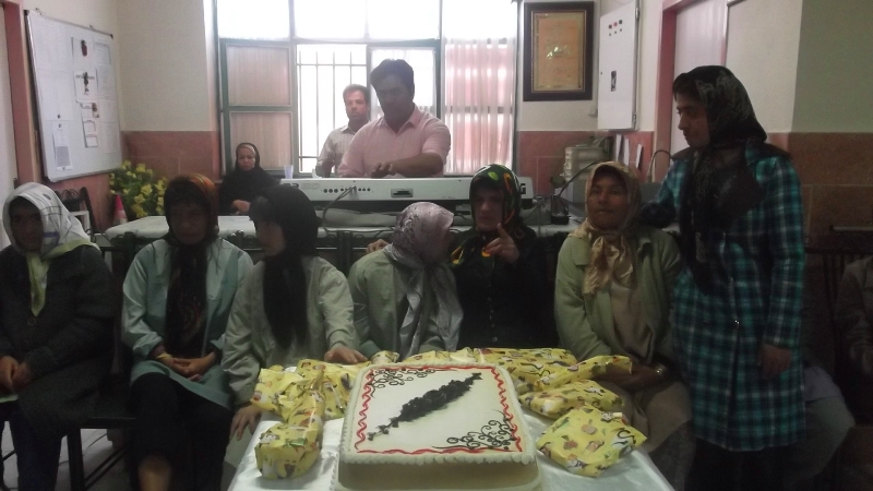 جشن تولد دختران موسسه